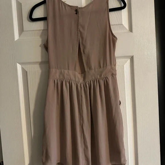 Free Bird Sleeveless Dress - Picture 2 of 5